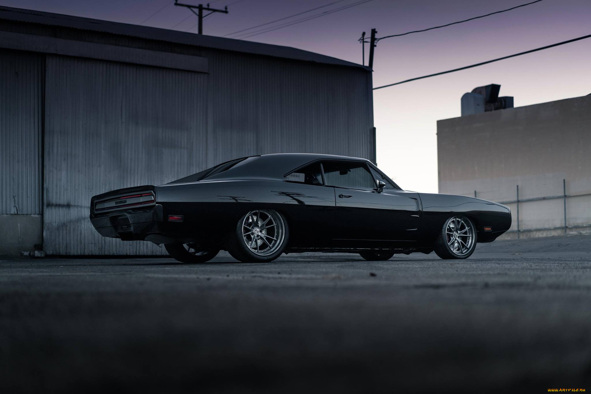 Dodge Charger 1969 ночью